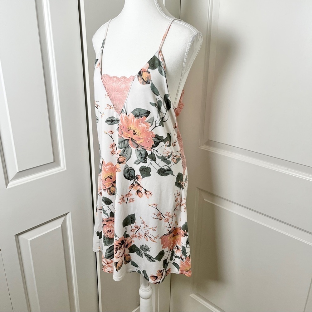 La Vie En Rose Floral Boudoir Camisole Night Slip w/ Pink Coquette Lace Details - Picture 6 of 15